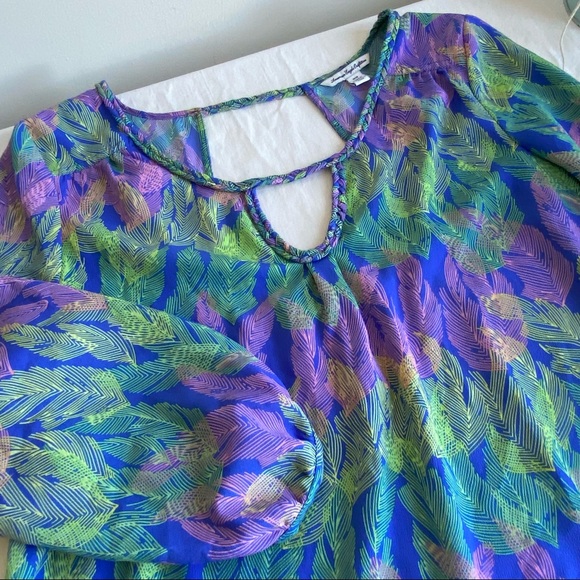 American Eagle Outfitters Feather Top Cut-outs - Picture 9 of 14